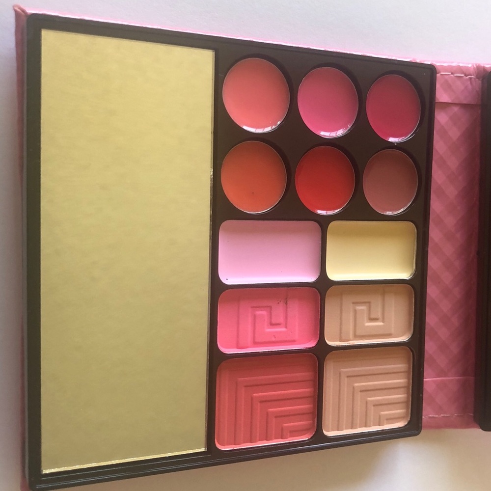 Glitter Eyeshadow Palette 5D Multi Makeup Kit - Picture 3 of 8